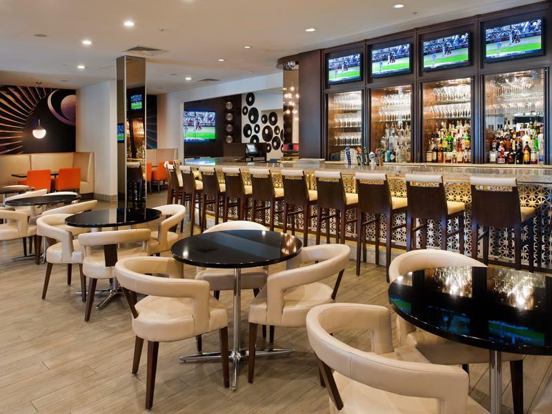马里奥特酒店圣路易斯机场店 埃德蒙逊 外观 照片